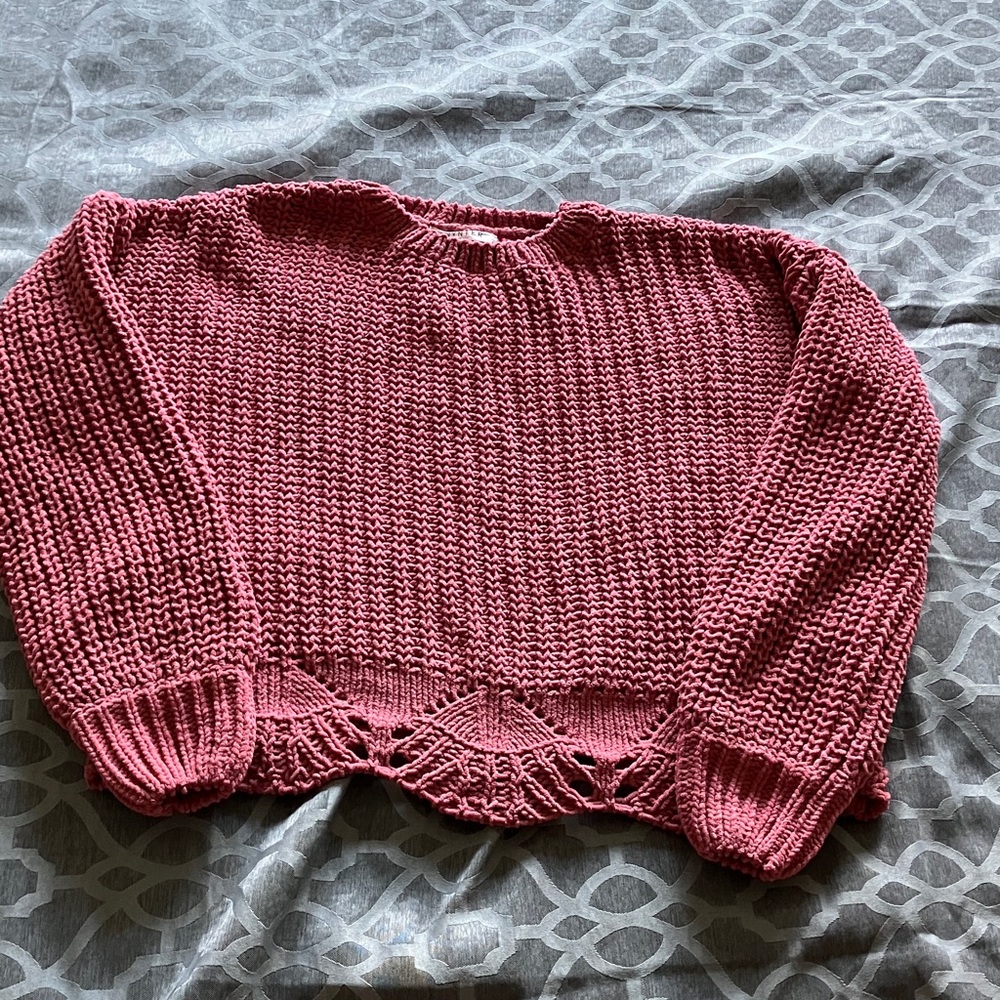 Winter Women's xs Pink rose mauve scalloped lace hem cropped sweater